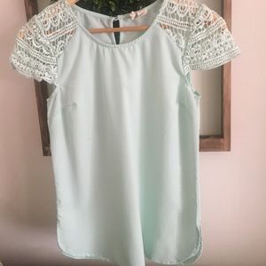 Lace cap sleeve blouse
